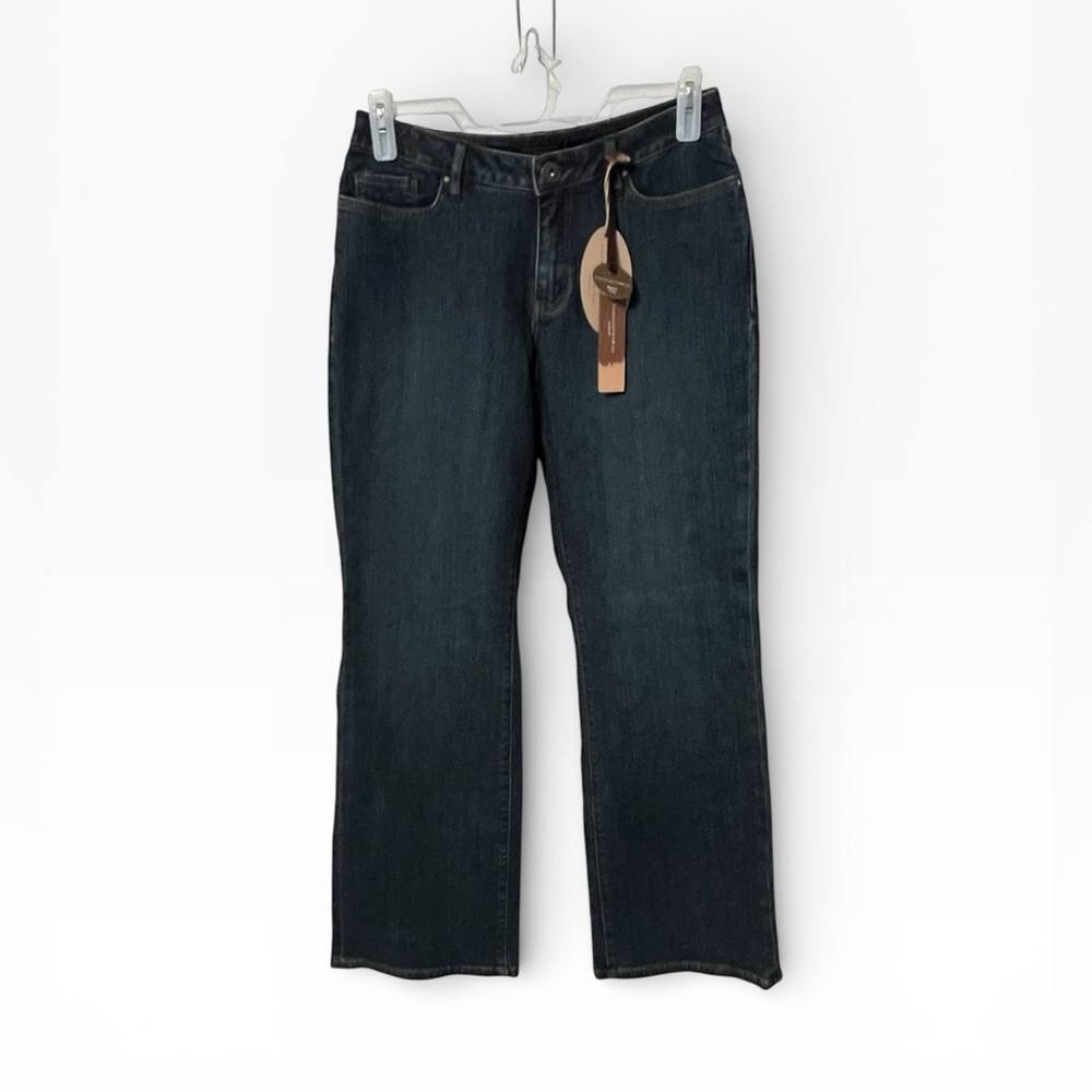 NWT Christopher Blue 105 Denim Women’s Boot Leg Mid Rise Jeans Size 12‎